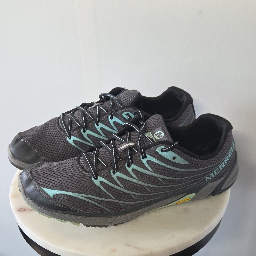 Merrell Women’s Gray with Teal Trail Sneakers Size 11